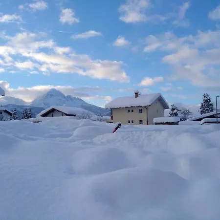 Wei Wei's Хостел