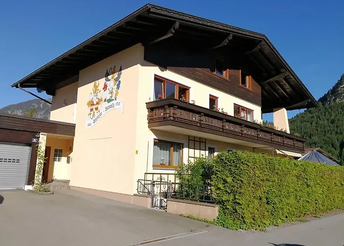 Wei Wei's Хостел *