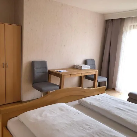 Wei Wei's Hostel Ehenbichl